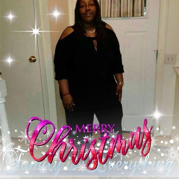 Poshmark profile picture for @lashane